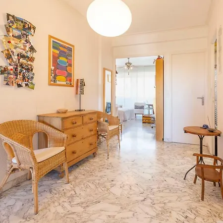 Appartement In The Center Of Antibes, Up To 4 Persons To Sleep