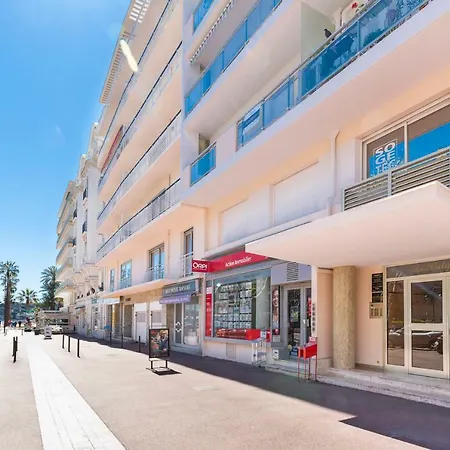 In The Center Of Antibes, Up To 4 Persons To Sleep